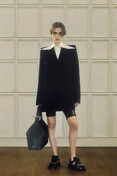 Look 12